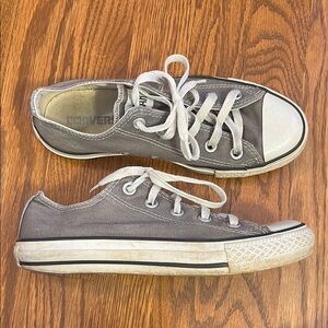 Converse All Star Gray Low Top Sneakers Womens 6 Mens 4